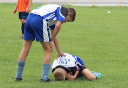 How to Protect Yourself from Injuries When Playing Sports?